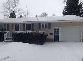 872 Sherwood Rd, Muskegon, MI 49441