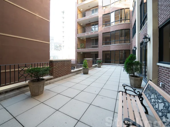 28-21 Astoria Boulevard image 6 of 15