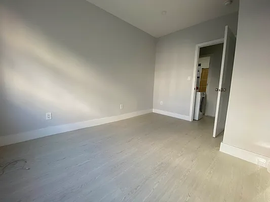 Rented by Compass | media 9