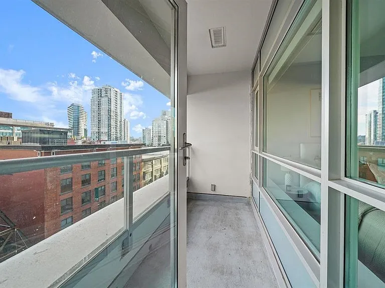 821 Cambie St #505 — Photo 10