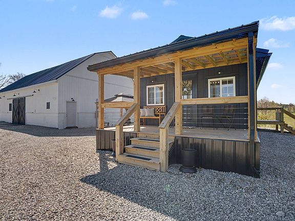 2nd image of 29981 Bashan Rd