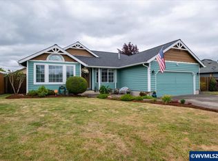 842 29th Ave, Sweet Home, OR 97386