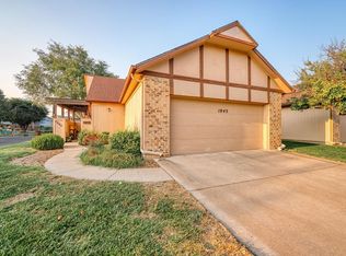 1045 Burr Oak Ln, Salina, KS 67401
