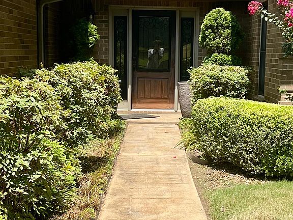 2nd image of 1408 Fairway Dr