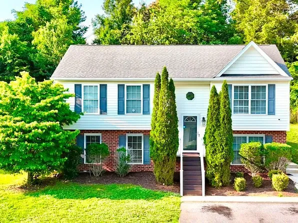 302 Wessex Rd, Lynchburg, VA 24501