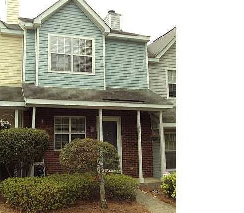3rd image of 3121 Brockhampton Ct