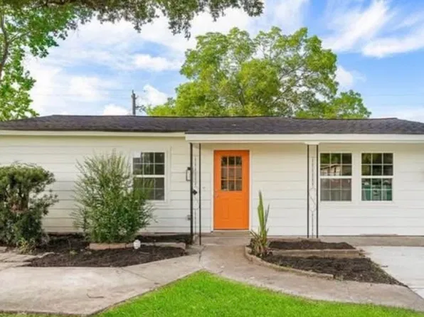 4638 Carmen St, Houston, TX 77051