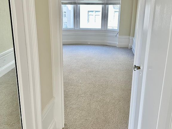 4th image of 805 Bush St APT 512