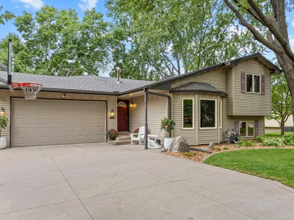 11141 Xylon Ave N, Champlin, MN 55316