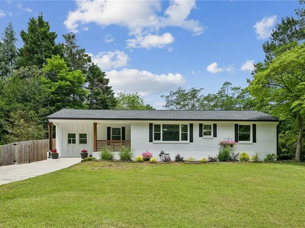 1477 Spruce Dr SE, Smyrna, GA 30080