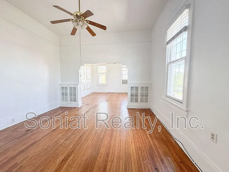 132 S Broad St — Photo 9