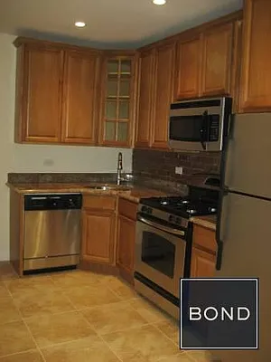 Rented by Bond New York | media 31