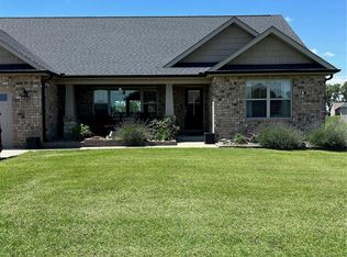 725 Lakeview Xing, Cape Girardeau, MO 63701