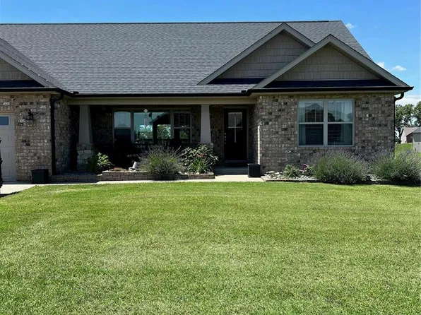 725 Lakeview Xing, Cape Girardeau, MO 63701