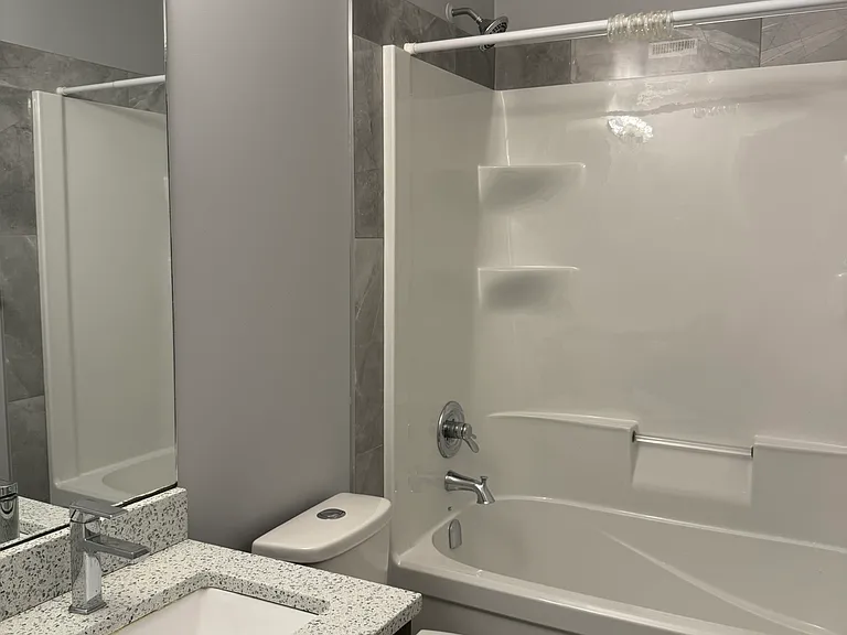 208 Barrett St — Photo 26