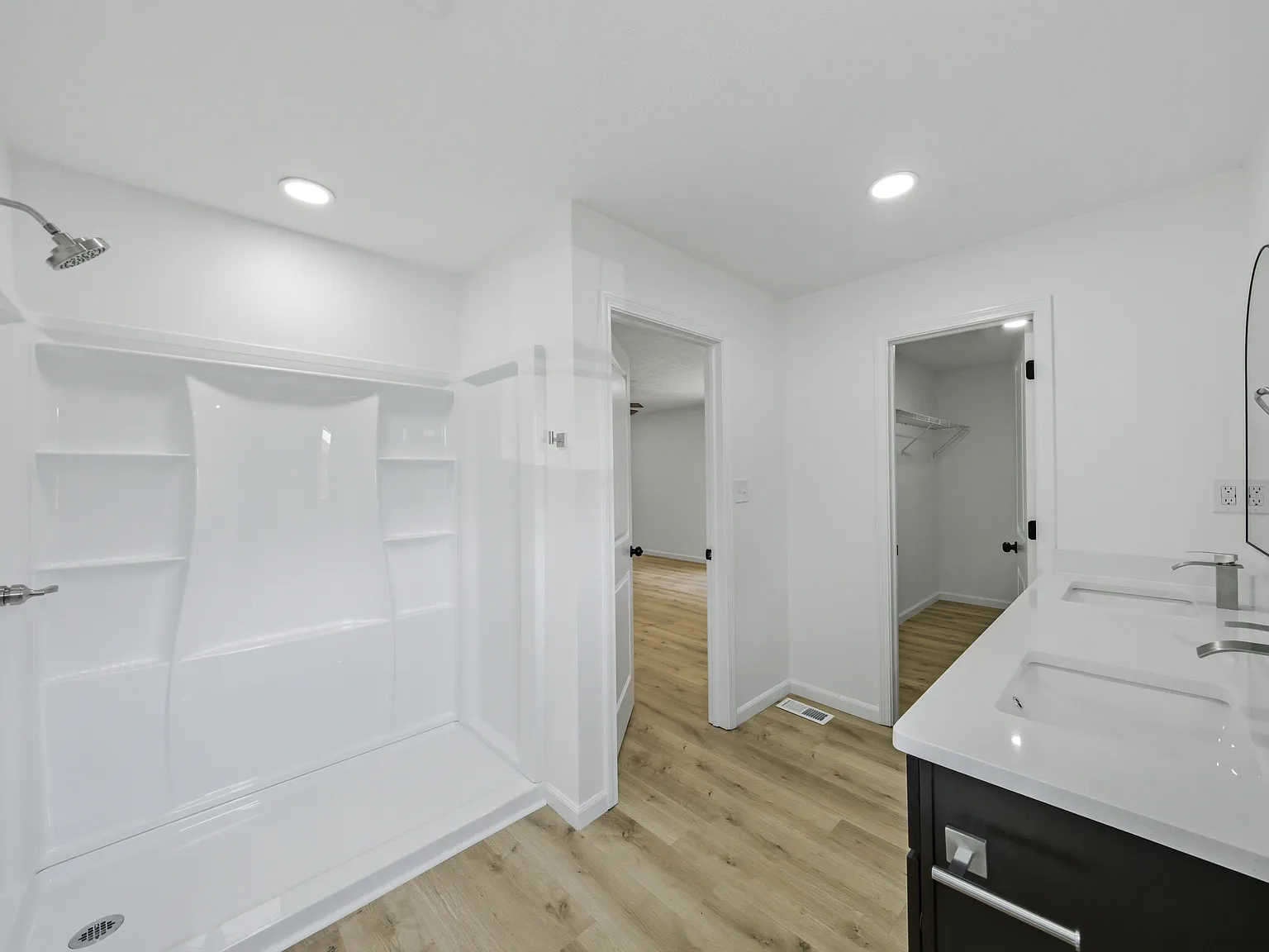 3 bed, 2.5 bath, 1900 sqft, $2,900 — Photo 3