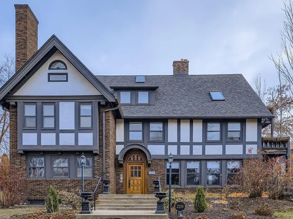 2219 Pillsbury Ave #5, Minneapolis, MN 55404