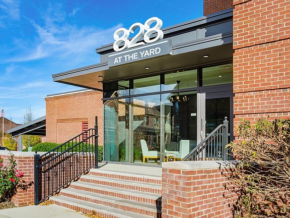 2nd image of 828 Bobcat Ave #302