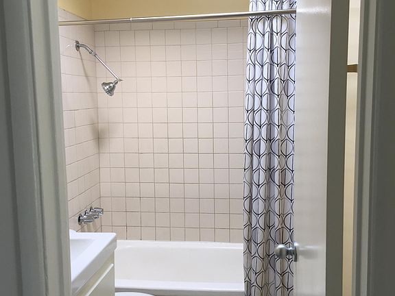 3rd image of 2840 Partridge Ave APT 7
