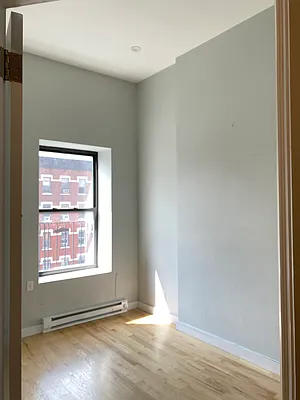 Rented by Chana Ofek, LREB | media 16