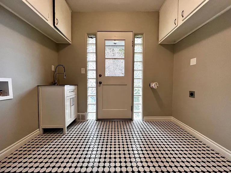 416 S 23rd Ave — Photo 11