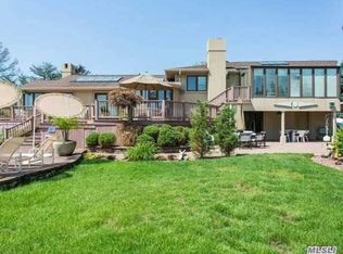 328 Bay Dr, Massapequa, NY 11758