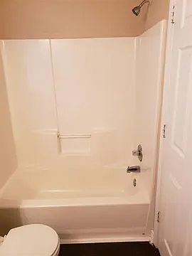 5th image of 704 N Harrison Ave #100