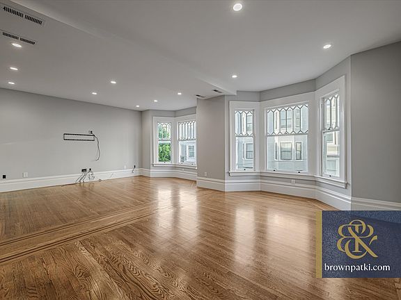 5th image of 1419 Clay St
