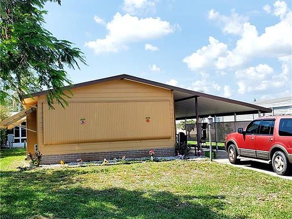 2nd image of 803 Lilac Dr
