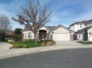 9829 N Whitney Ave, Fresno, CA
