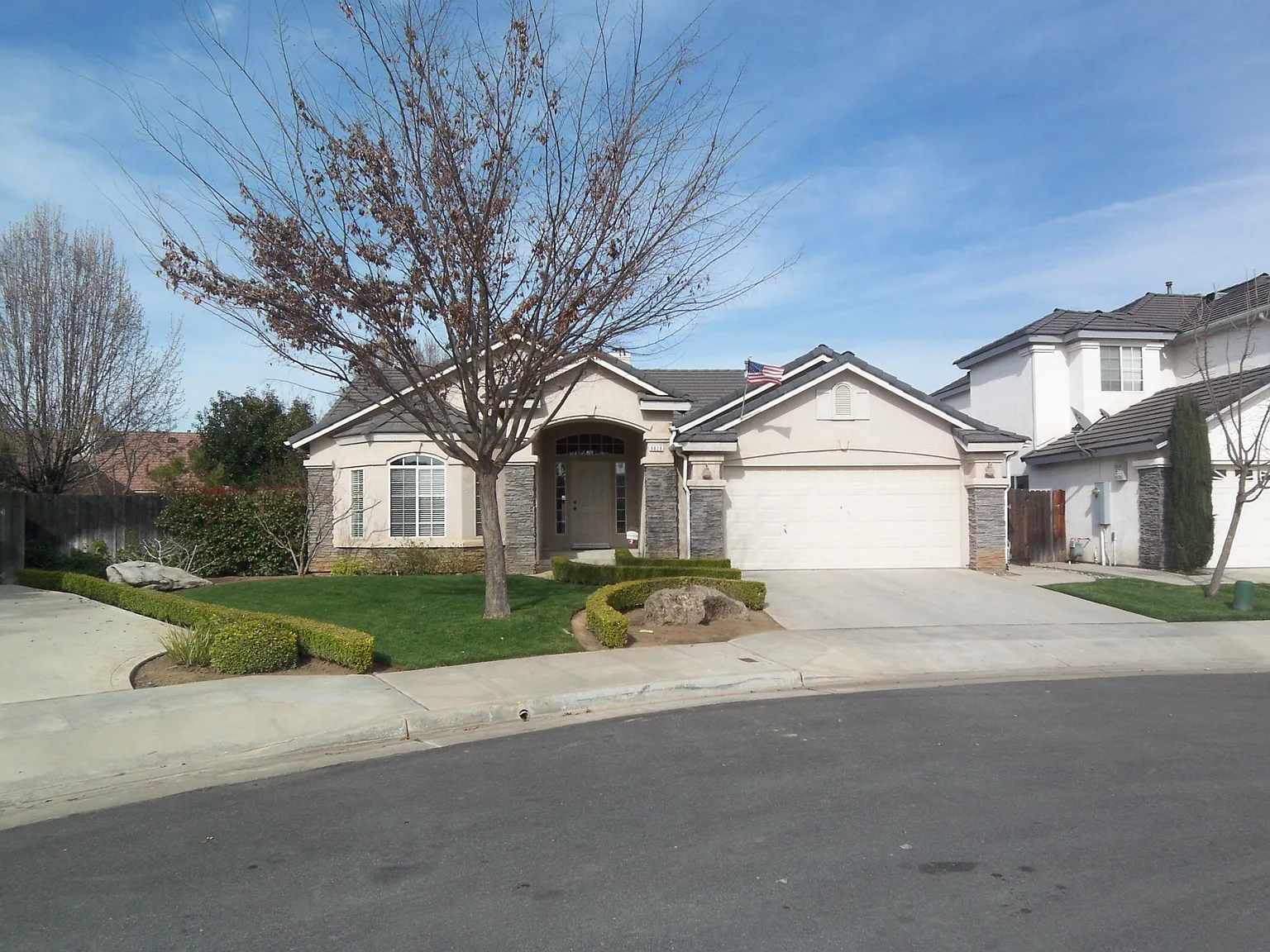 9829 N Whitney Ave photo 1
