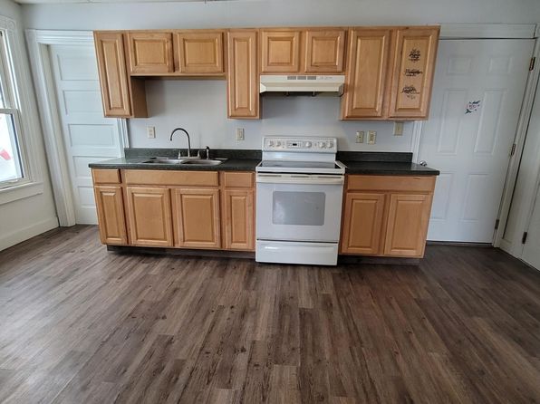 9 Garnett Ave APT 1