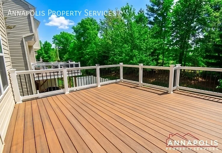 807 Croggan Cres — Photo 14