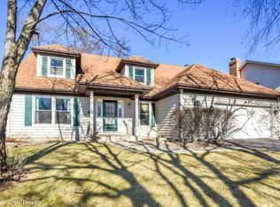 901 Potomac Ave, Naperville, IL 60565