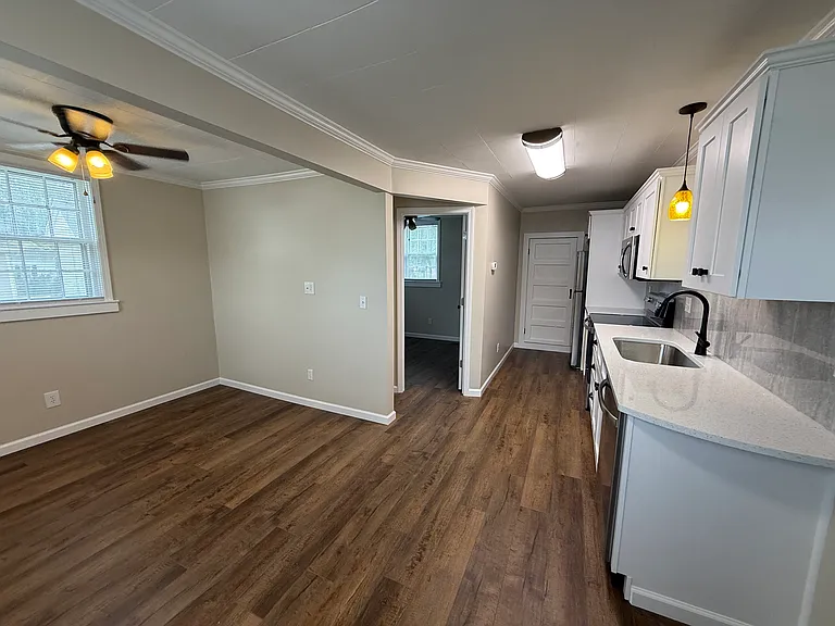 312 Aden St #2 — Photo 8