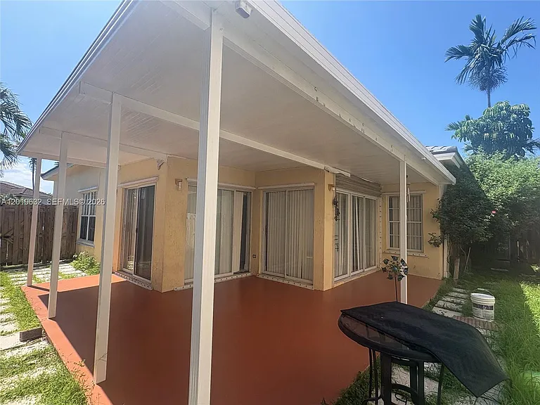 21480 SW 90th Pl — Photo 12