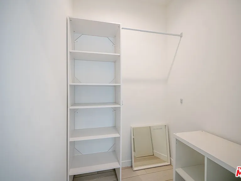 246 N Dillon St #1/2 — Photo 17