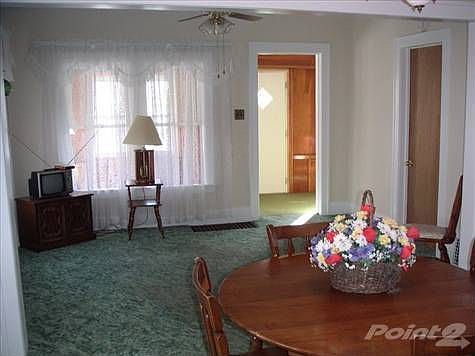 2nd image of 126 Hubbard Ave