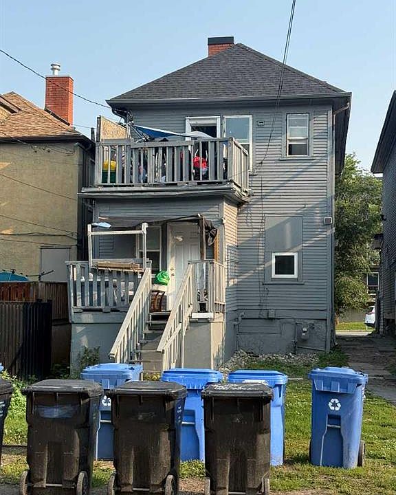 2nd image of 1623 12th Ave SW