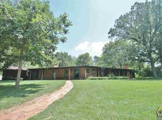 2780 SW Jewell Ave, Topeka, KS 66611