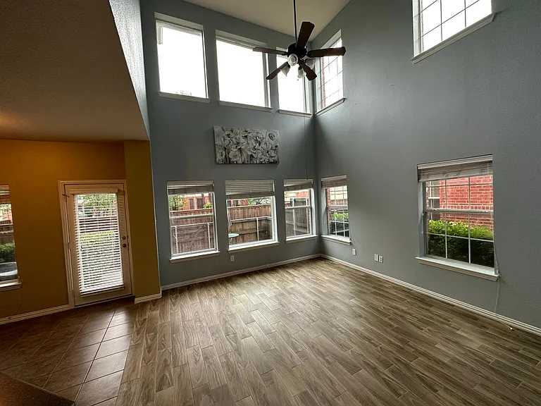 8730 Manhattan Ave #8730 — Photo 18