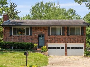 2905 Lynnwood Dr, Columbia, MO 65203