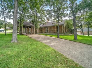 10884 Hawks Landing Rd, Haslet, TX 76052