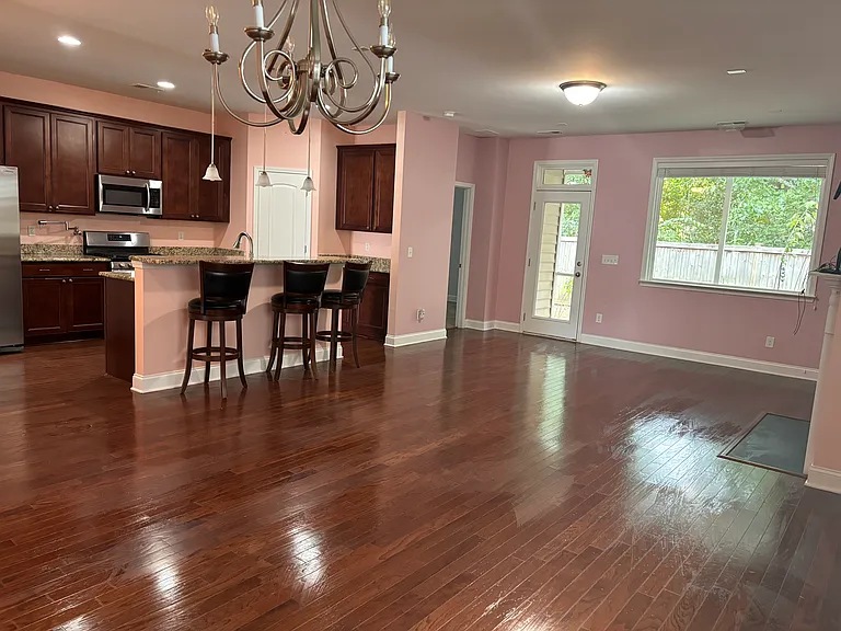 216 Flutter Dr — Photo 6