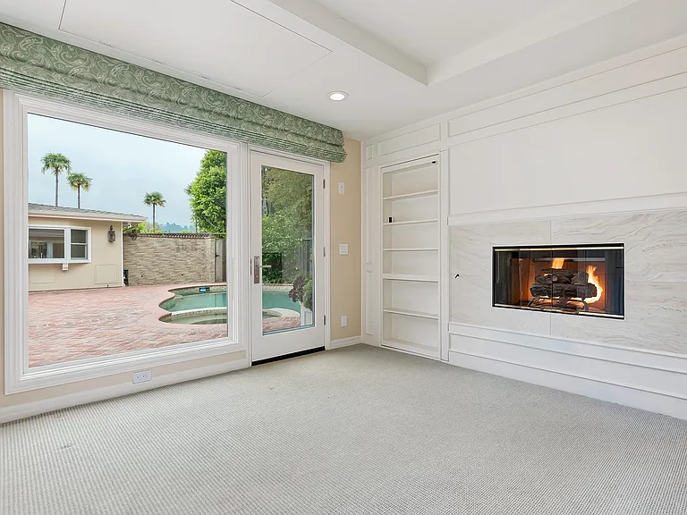 4211 Toluca Lake Ave — Photo 21