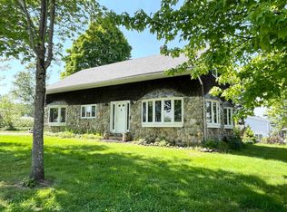 217 N Pleasant St, North Troy, VT 05859