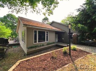 2120 Lakeview Dr, Brooklyn, MI