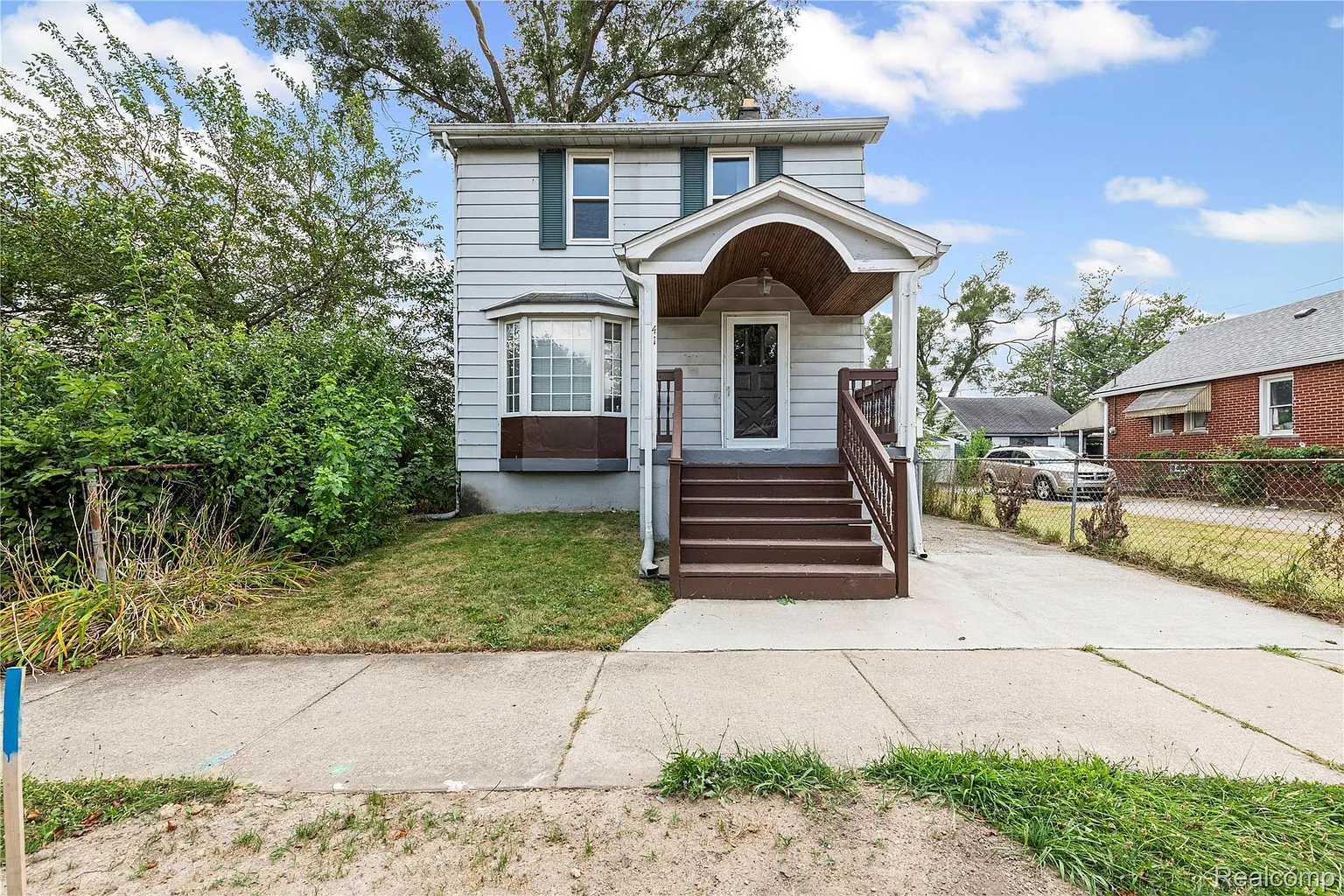 41 W George Ave photo 1