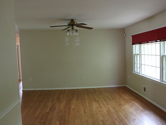 3rd image of 9755 Wyman Way