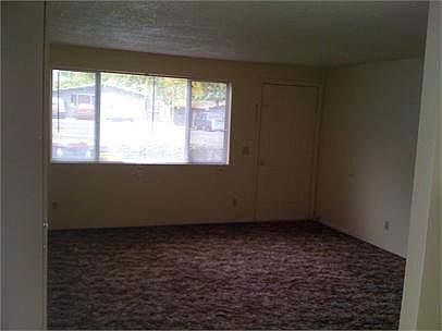 3rd image of 443 S Columbus Ave